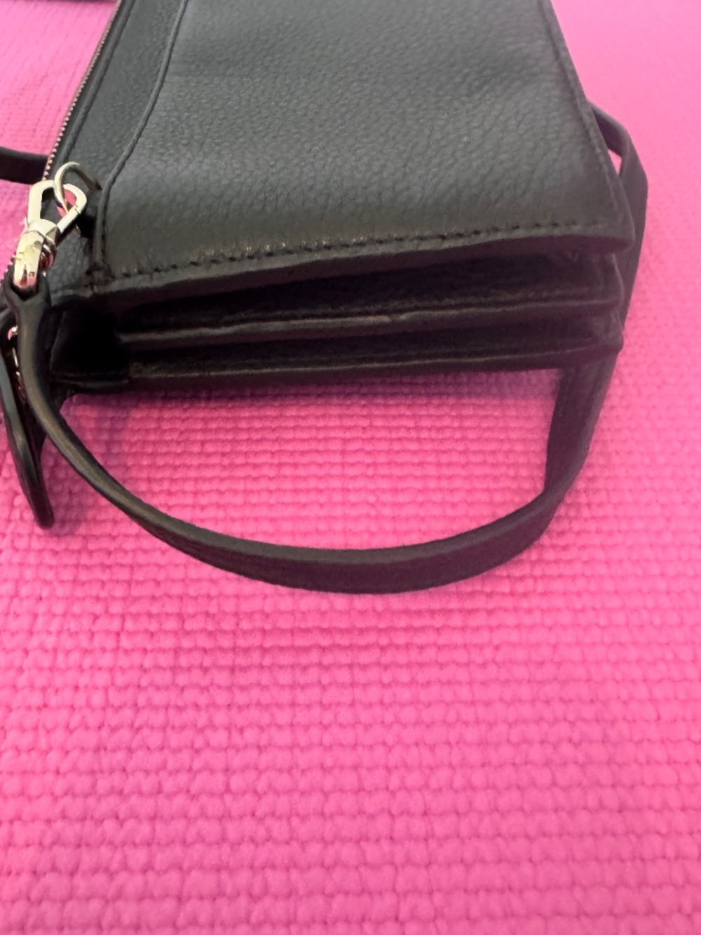 Kate Spade Black Pebbled Leather Crossbody Wallet Bag Gold Hardware Organizer VG - Picture 5 of 6